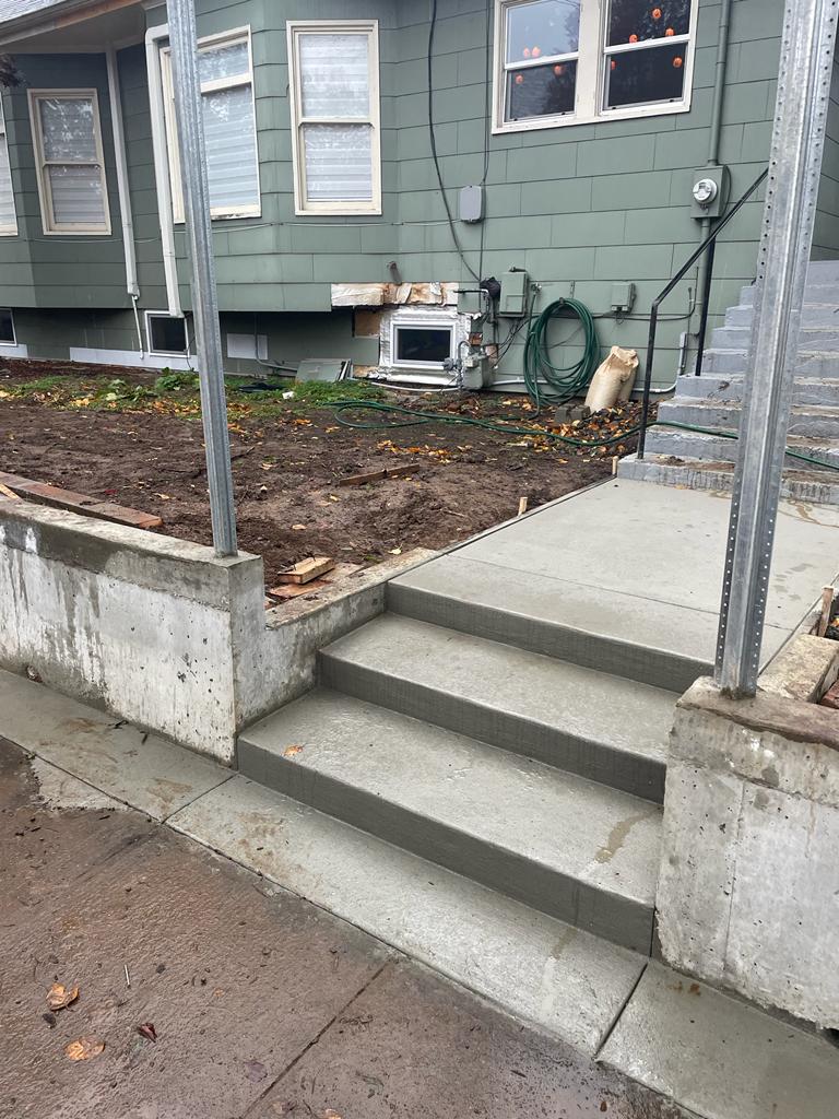 How can easily concrete steps be repaired in Portland?