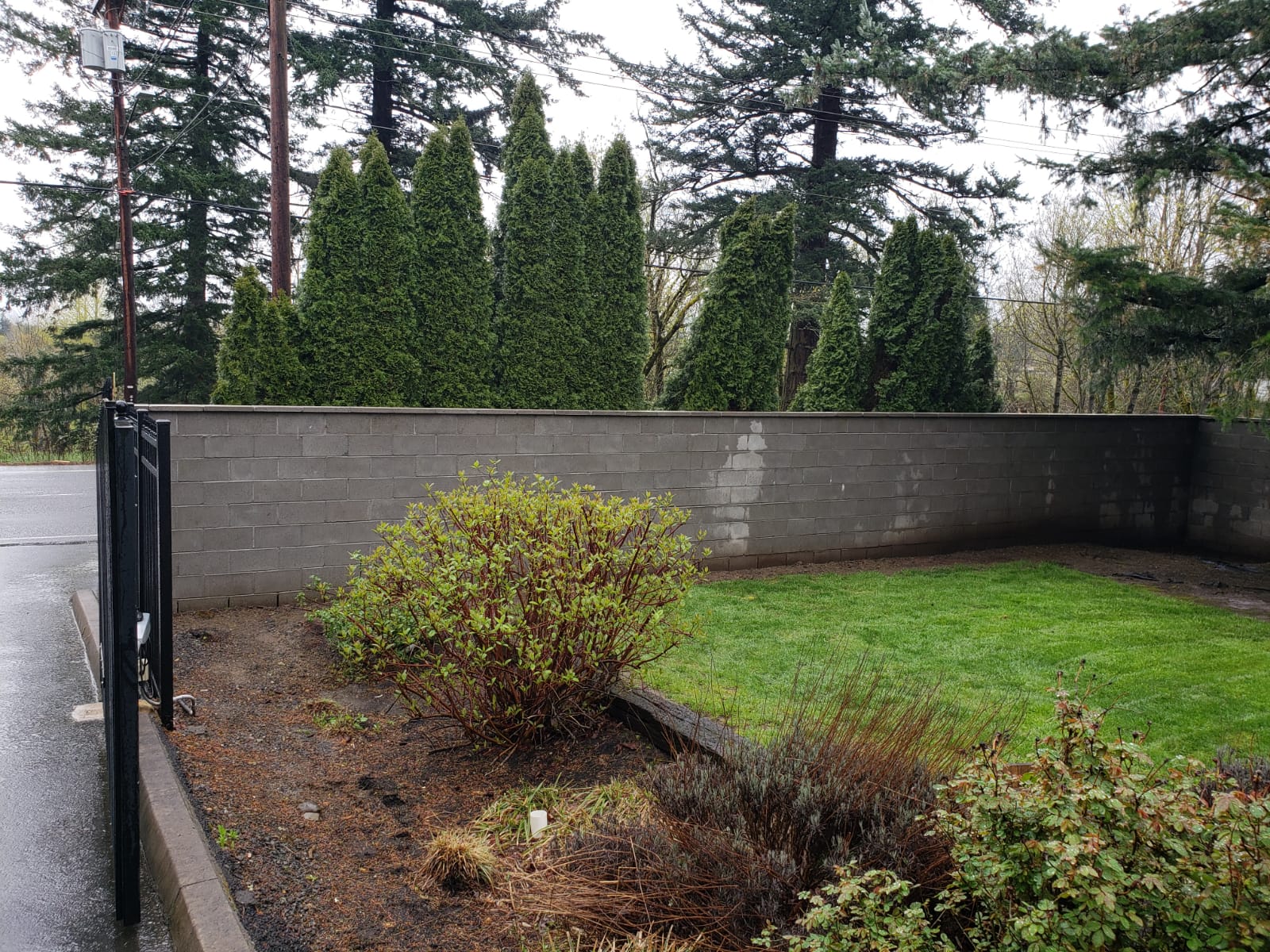 How to build a Concrete Retaining Wall for your Portland Patio